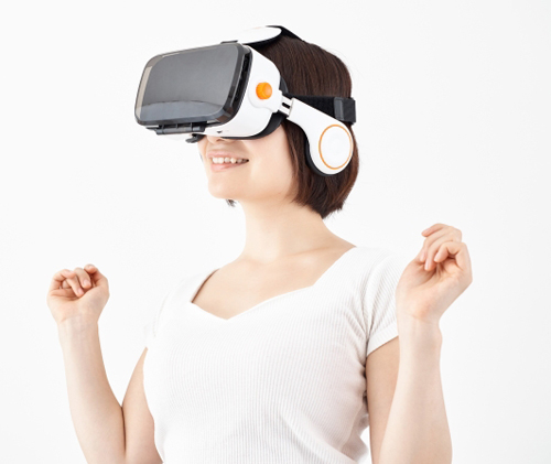 最新VR機器を活用したソーシャルスキルトレーニング
